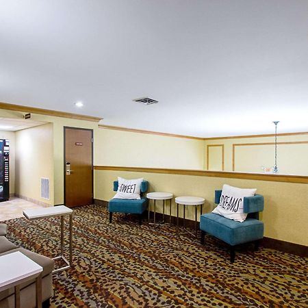 Mainstay Suites Madison - Monona Экстерьер фото