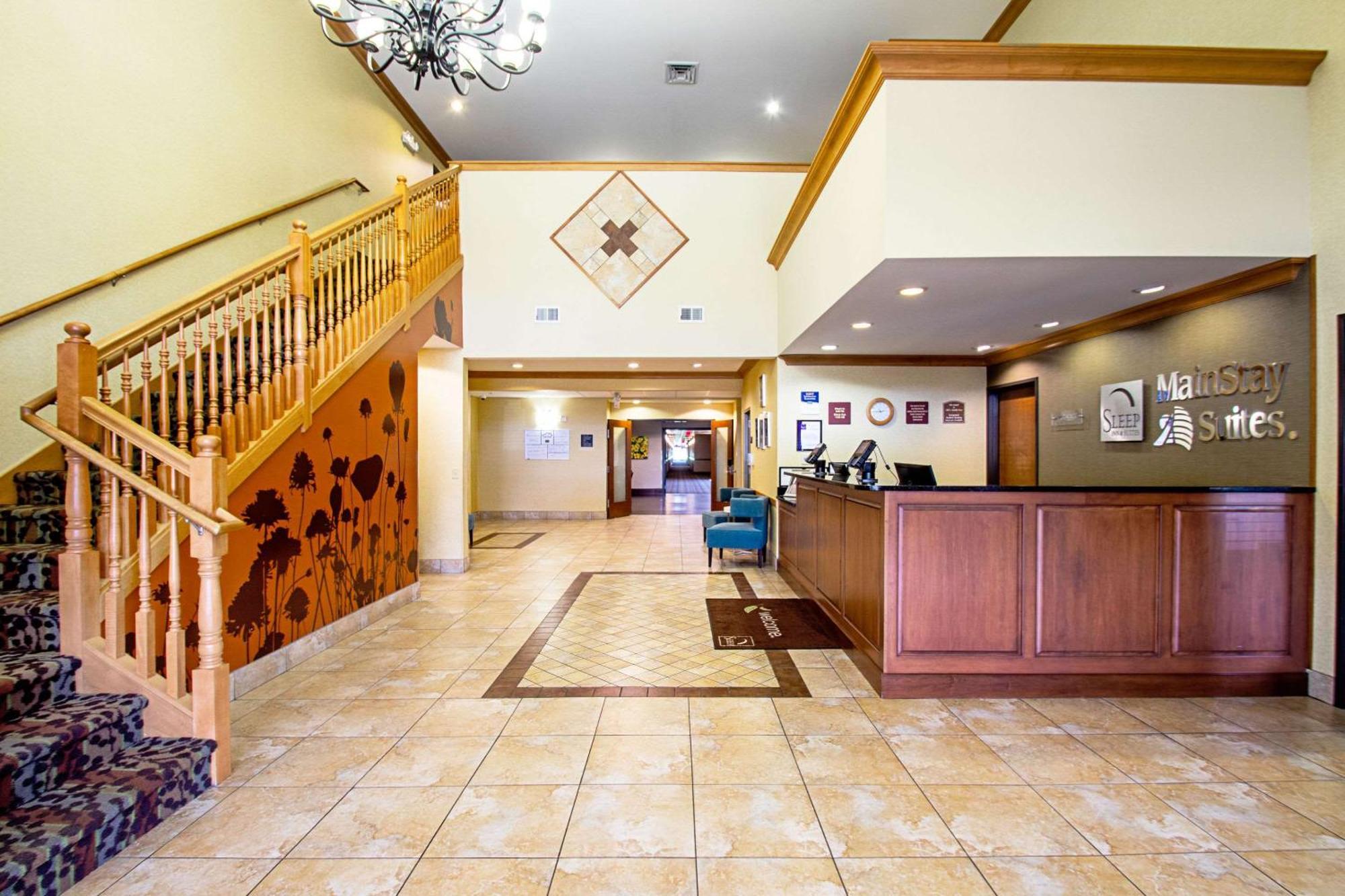 Mainstay Suites Madison - Monona Экстерьер фото