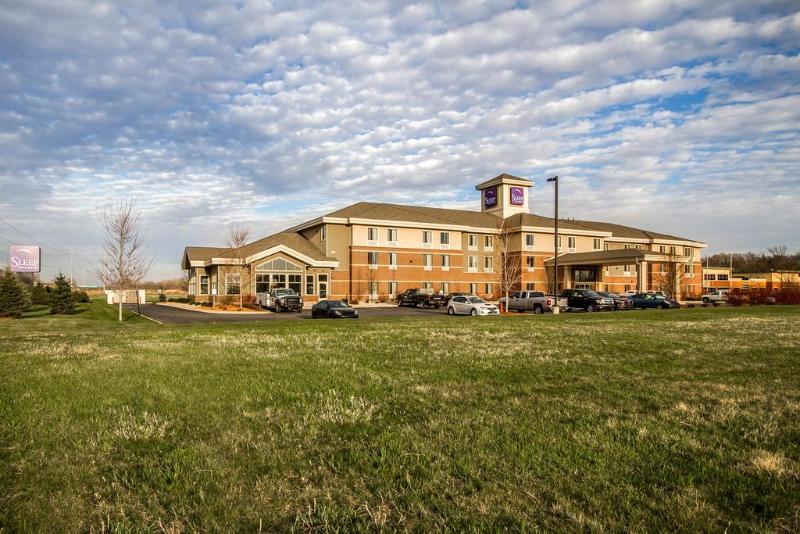 Mainstay Suites Madison - Monona Экстерьер фото