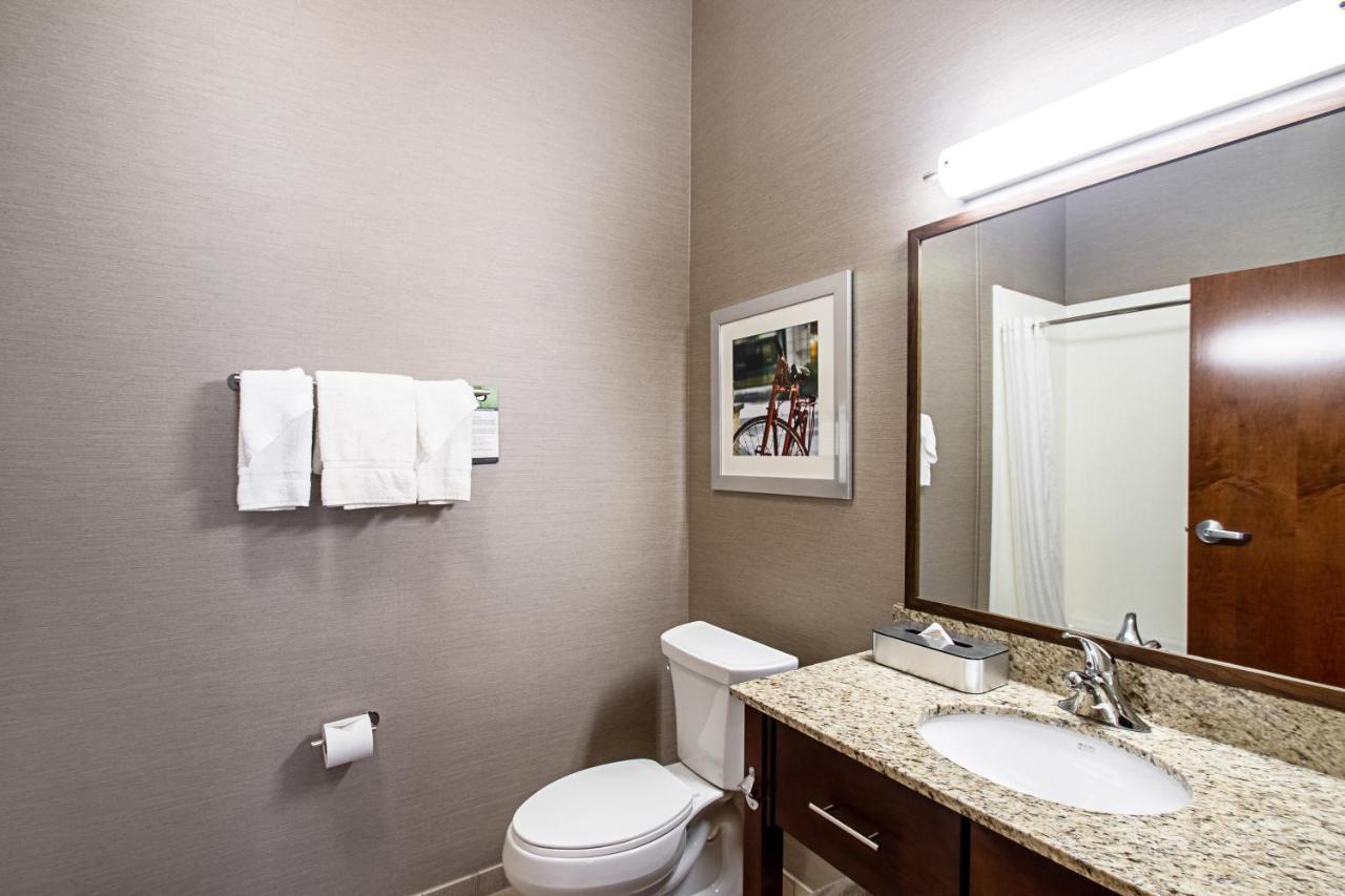 Mainstay Suites Madison - Monona Экстерьер фото